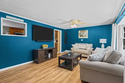 812 Plymouth St, Middleborough, MA 02346 - Photo 12
