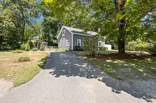 812 Plymouth St, Middleborough, MA 02346 - Photo 8