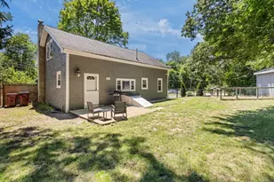 812 Plymouth St, Middleborough, MA 02346 - Photo 4
