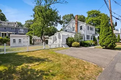 62 Pleasant Cir, Canton, MA 02021 - Photo 2