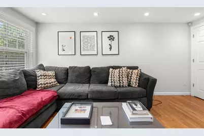 81 Wayland St, Boston, MA 02125 - Photo 6