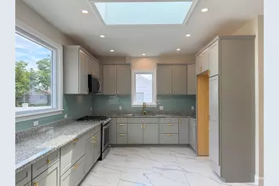 175 Wilbur Ave, Swansea, MA 02777 - Photo 8
