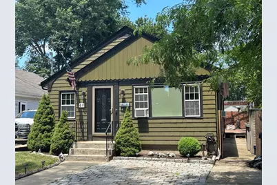 47 Naples Ave, Providence, RI 02908 - Photo 1