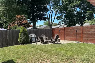 47 Naples Ave, Providence, RI 02908 - Photo 16
