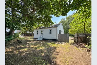4 Wolfe St, Springfield, MA 01020 - Photo 24