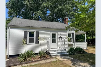 4 Wolfe St, Springfield, MA 01020 - Photo 2