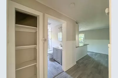 4 Wolfe St, Springfield, MA 01020 - Photo 12