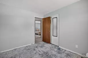 1 Eisenhower Rd, Peabody, MA 01960 - Photo 14