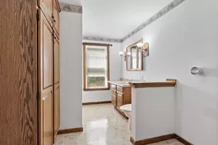 205 Pine St, Gardner, MA 01440 - Photo 16