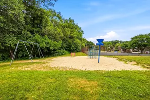 7 Weld St, Framingham, MA 01702 - Photo 22