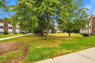 7 Weld St #44, Framingham, MA 01702 - Photo 2