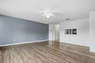 7 Weld St, Framingham, MA 01702 - Photo 10