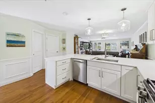 8 Eastern Point Dr, Shrewsbury, MA 01545 - Photo 18