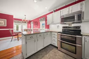 27 Cedarcroft Ln, Waltham, MA 02451 - Photo 6