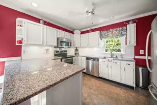 27 Cedarcroft Ln, Waltham, MA 02451 - Photo 10
