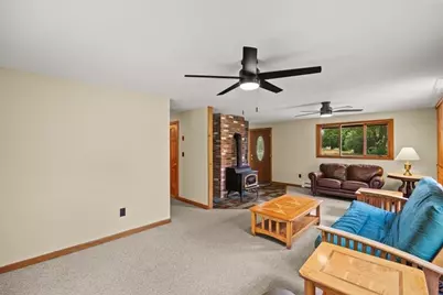 44 Liberty St, Taunton, MA 02718 - Photo 10