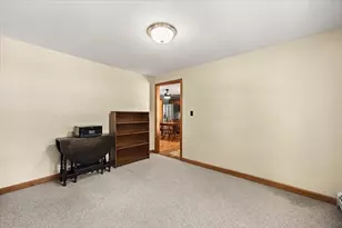 44 Liberty St, Taunton, MA 02718 - Photo 22