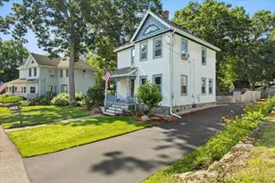 17 Shields St, Mansfield, MA 02048 - Photo 2