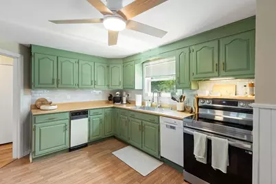 1569 Main St, Tewksbury, MA 01876 - Photo 12