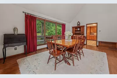 8 Chestnut Hill Road, Wilbraham, MA 01095 - Photo 12