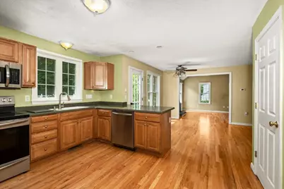 20 Hilltop Farm Rd, Auburn, MA 01501 - Photo 6