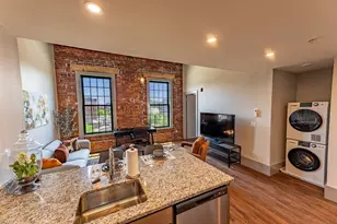 90 Grove St, Worcester, MA 01605 - Photo 4