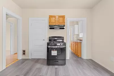 60 Commercial St, Lynn, MA 01905 - Photo 16