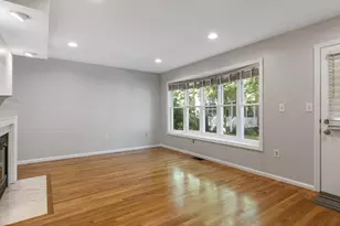 8 Locust Ln, Watertown, MA 02472 - Photo 6
