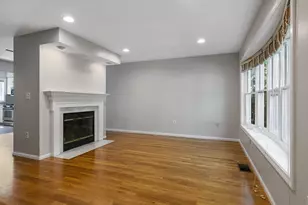 8 Locust Ln, Watertown, MA 02472 - Photo 4