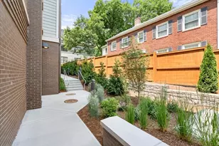 136 Babcock St, Brookline, MA 02446 - Photo 10