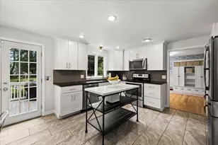 758 King St, Raynham, MA 02767 - Photo 10
