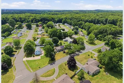 279 Adams St, Agawam, MA 01001 - Photo 36