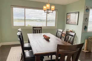 100 Cove Way, Quincy, MA 02169 - Photo 2