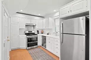 286 Porter St, Melrose, MA 02176 - Photo 16