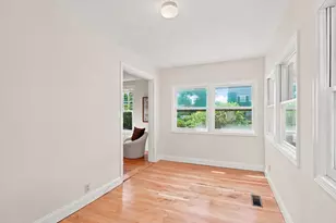 286 Porter St, Melrose, MA 02176 - Photo 8