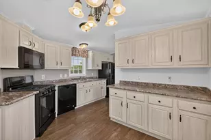 67 Debby Ln, Raynham, MA 02767 - Photo 10