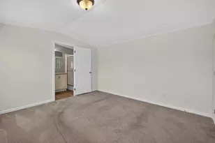 67 Debby Ln, Raynham, MA 02767 - Photo 24