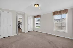 67 Debby Ln, Raynham, MA 02767 - Photo 22