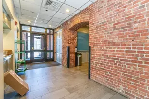 320 W 2nd St, Boston, MA 02127 - Photo 16