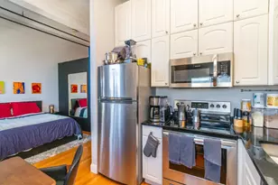 320 W 2nd St, Boston, MA 02127 - Photo 6
