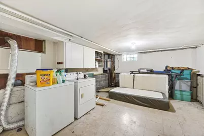 69 Worthington St, Chicopee, MA 01020 - Photo 24
