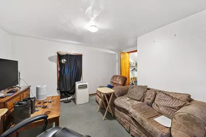69 Worthington St, Chicopee, MA 01020 - Photo 22