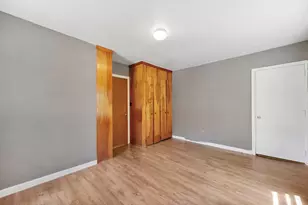 69 Worthington St, Chicopee, MA 01020 - Photo 16