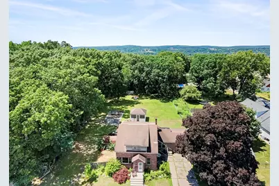 69 Worthington St, Chicopee, MA 01020 - Photo 4