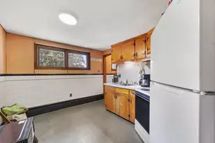 69 Worthington St, Chicopee, MA 01020 - Photo 20