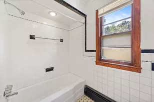 69 Worthington St, Chicopee, MA 01020 - Photo 14