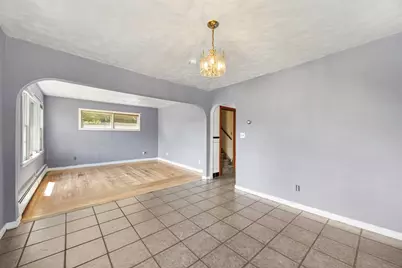 69 Worthington St, Chicopee, MA 01020 - Photo 6