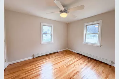 4 Macarthur Cir, Peabody, MA 01960 - Photo 4