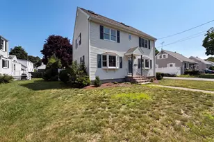4 MacArthur Cir, Peabody, MA 01960 - Photo 28