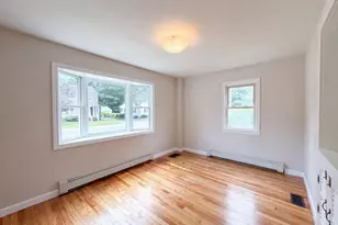 4 MacArthur Cir, Peabody, MA 01960 - Photo 10